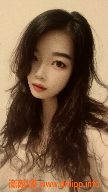 广州楼凤-白云区少妇小微，30岁，168cm，服务周到