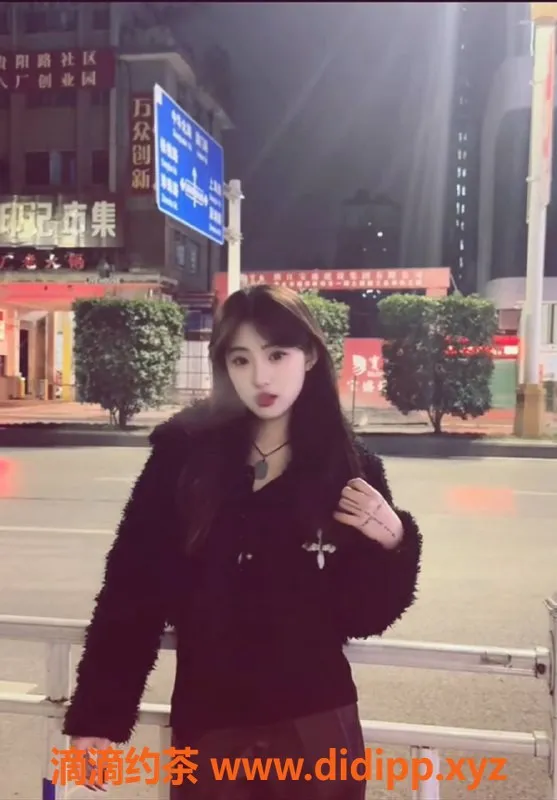 成都楼凤-成华区优曼，18岁160cm，身材火辣，口技逆天