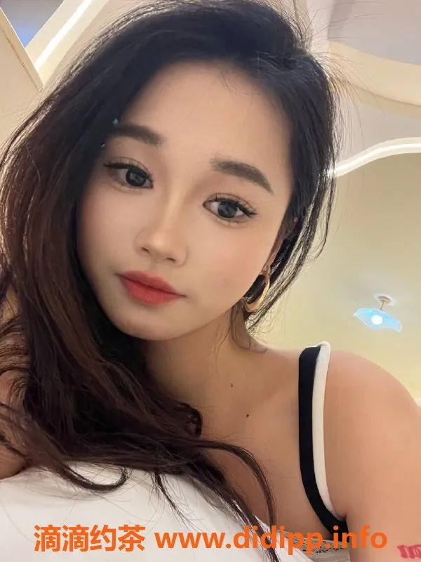 广州楼凤-海珠大长腿小雨，9P夜课等你来体验