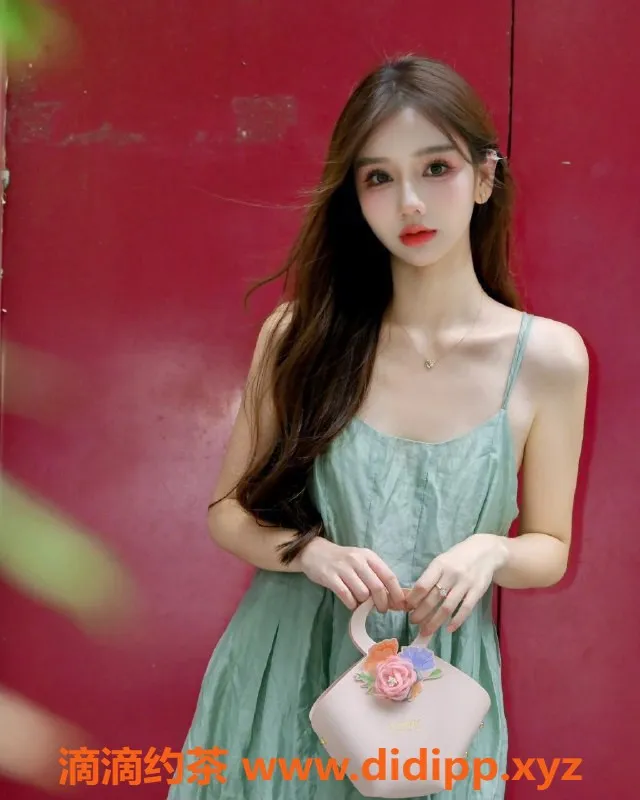 上海楼凤-普陀草莓啵啵奶，165cm大胸美女，1500起