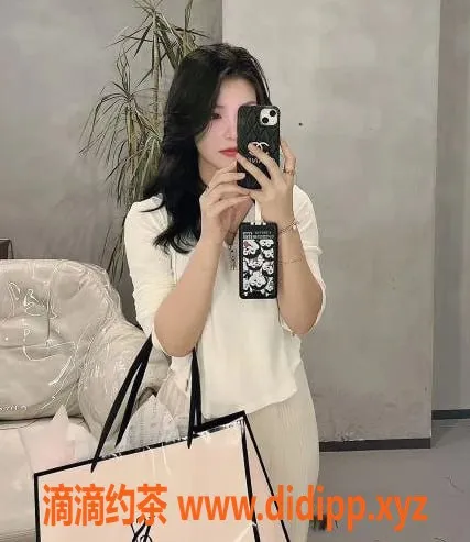 上海楼凤资源信息,普陀小书，166cm大胸诱惑，1400元起