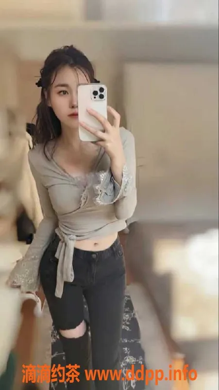 深圳楼凤-宝安颖儿，165cm 50kg 22岁，门票600元