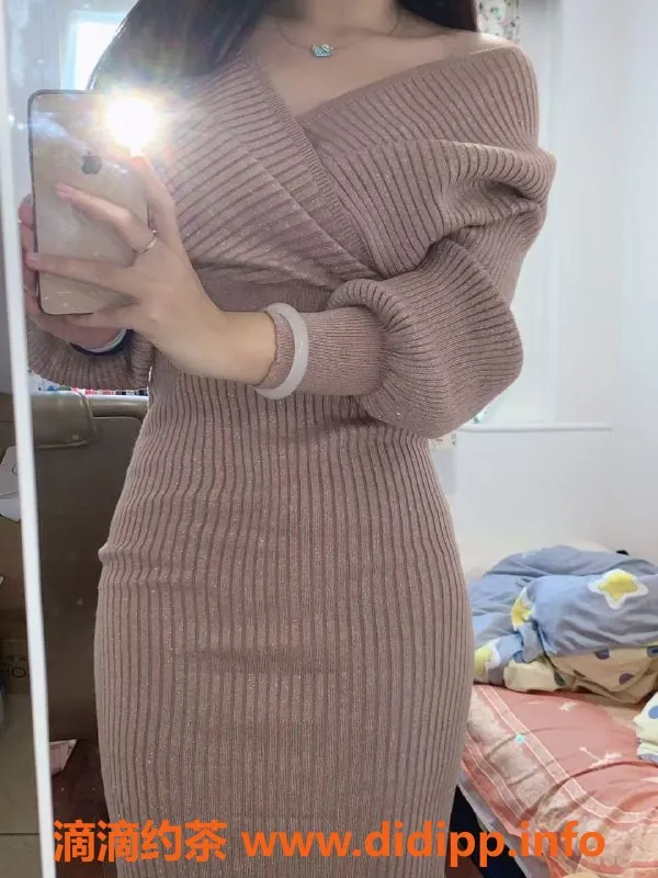 上海楼凤-闵行小屁屁，168cm身高C+胸，800元起