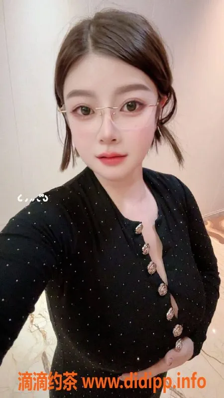 南京楼凤资源信息,秦淮区菲儿，26岁D杯少妇全套服务