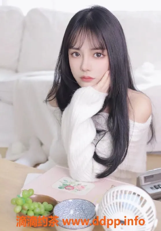 上海楼凤资源信息,徐汇丝丝：172CM长腿美女，1700元体验服务