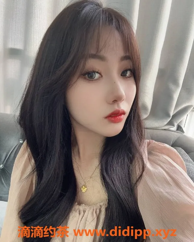 上海楼凤-虹口笑笑，163cm/47kg，1600元起，学院风嫩妹