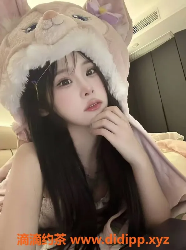 长沙楼凤资源信息,雨花区万一，165身高，激情服务等你来体验！