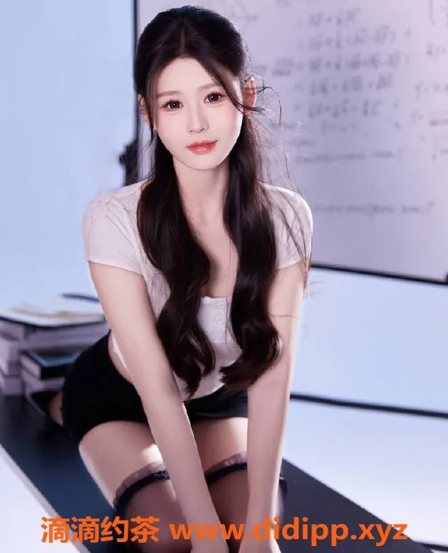 上海楼凤-普陀小小晗，160cm 44斤 甜美服务