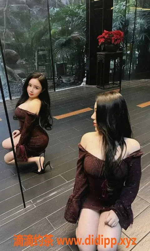 广州楼凤-佛山Miss黄，御姐大胸夜课只需15P