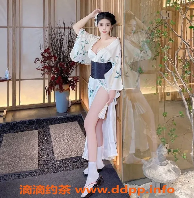 上海楼凤-黄浦千岛惠子 168cm E罩杯 1300P起