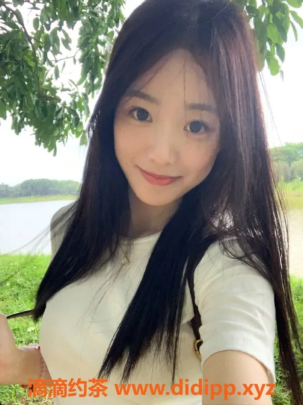 上海楼凤-长宁雨桐，165cm 45kg，1200元起，颜值在线