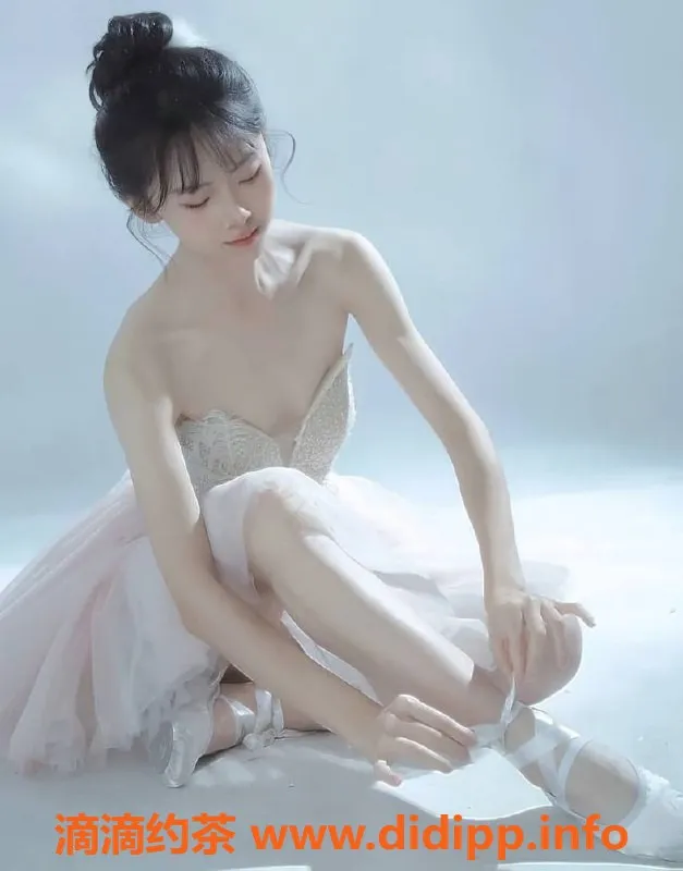 上海楼凤-普陀库洛米，165CM嫩妹，1300元起，舌吻服务