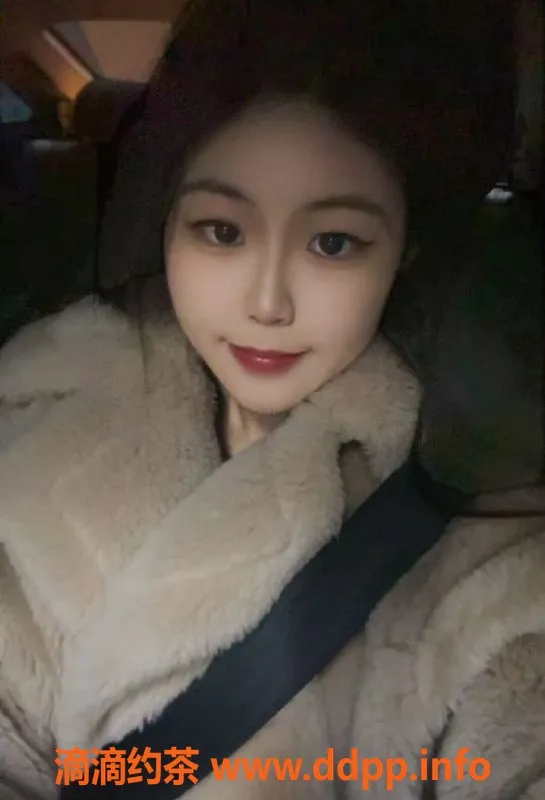 上海楼凤-普陀嫩妹卓雅，170cm学生兼职仅1200P