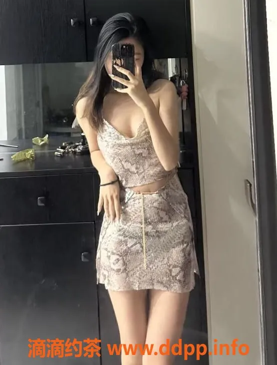 上海楼凤-普陀嫩妹卓雅，170cm学生兼职仅1200P