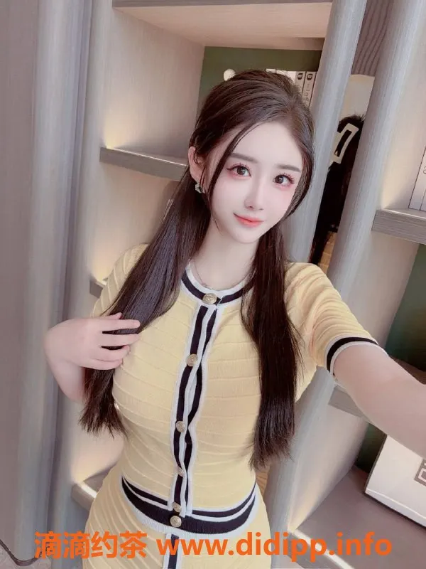 成都楼凤-武侯区子画，171身高，900P沐浴服务