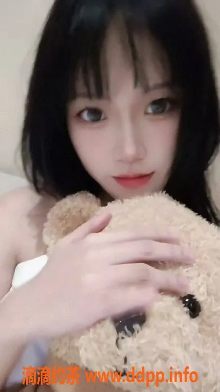 深圳楼凤-南山萝莉饱饱，21岁，身高160，服务超赞！
