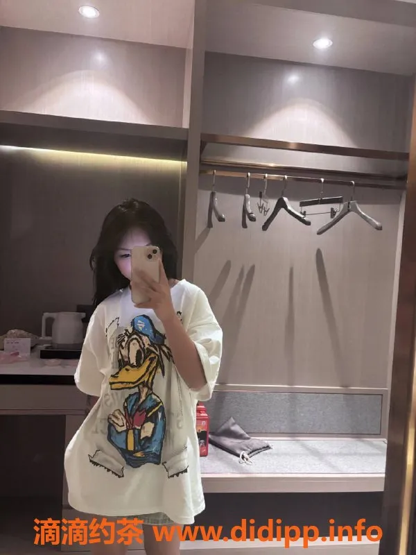 东莞楼凤资源信息,常平小老虎，优质服务只需600元