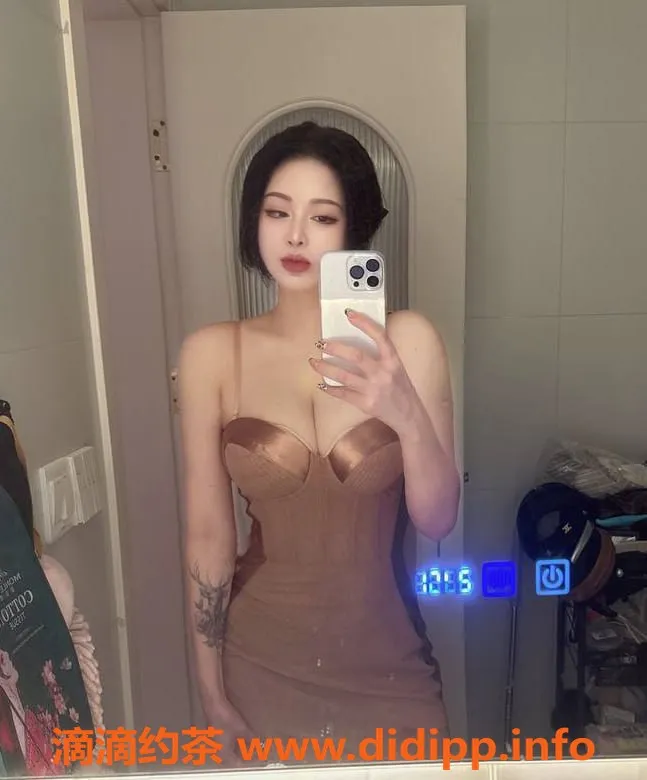 上海楼凤-普陀浮香，长腿E罩杯，1500元起！