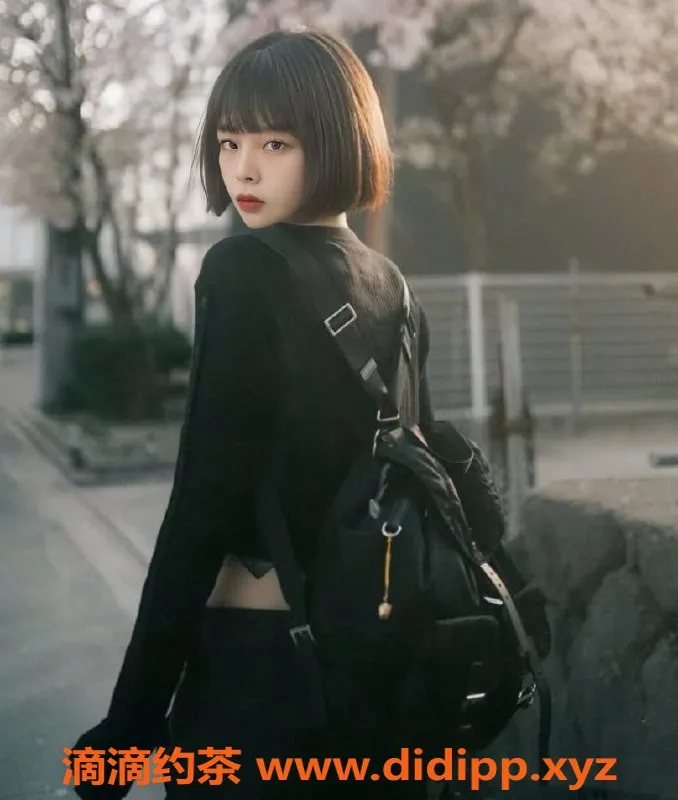 上海楼凤-普陀李颖莎，165cm 45KG 颜值高，800元