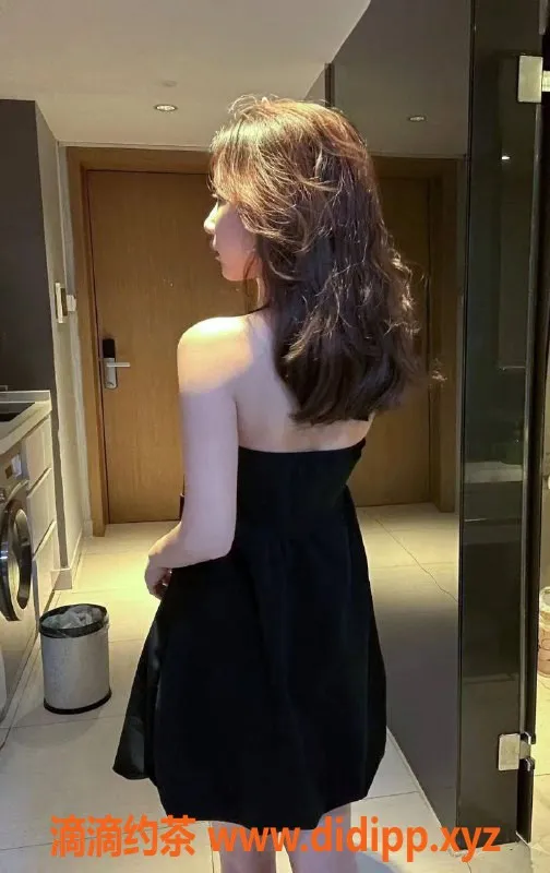 深圳楼凤-南山区可爱元宝，1500P制服口交服务