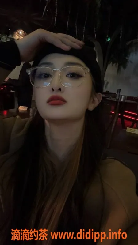 深圳楼凤-福田苒苒老师，25岁，165，96斤