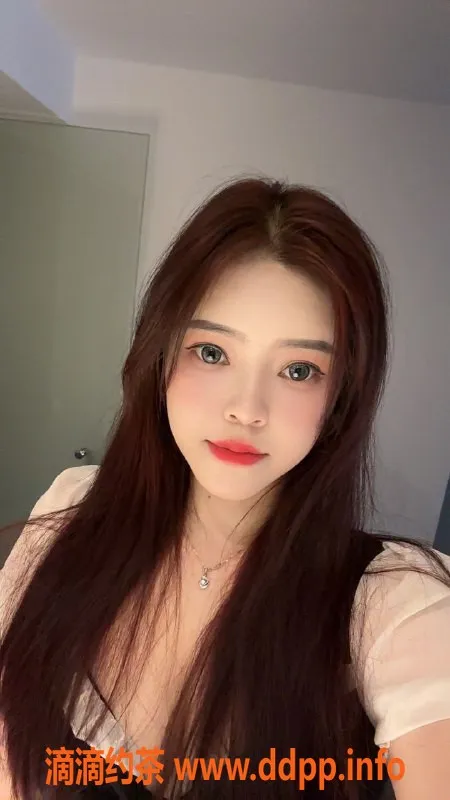 杭州上门服务-余杭小柒，163cm B罩杯，超高性价比的舌吻女神