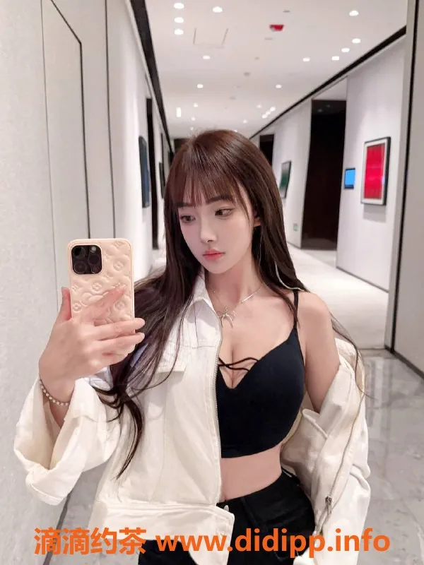 长沙楼凤-雨花区25岁焱焱，魅力服务尽在其中