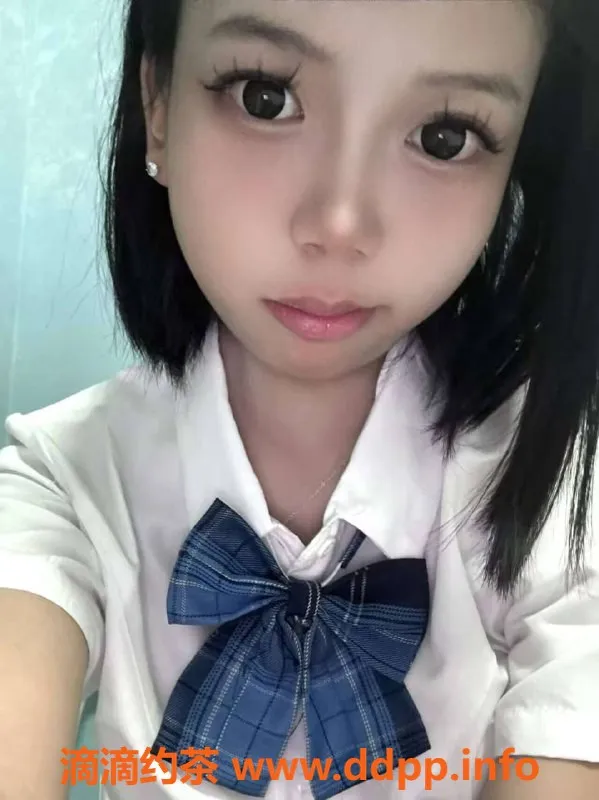 成都楼凤-成都骚骚学妹来袭，服务项目丰富！