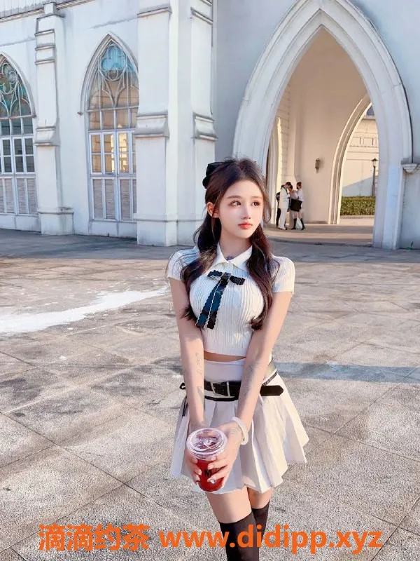 杭州楼凤-杭州乐彤 21岁大D 背部紧致 900元体验