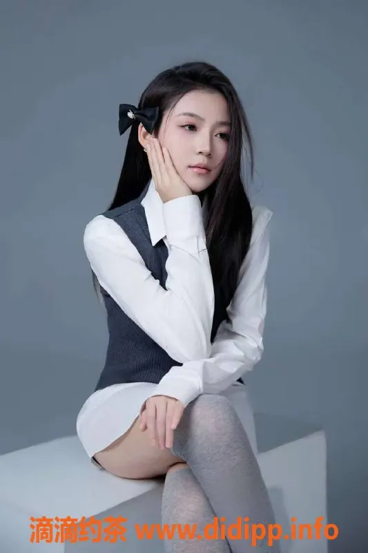 北京楼凤-朝阳高端大学生，166+C罩杯，热情主动