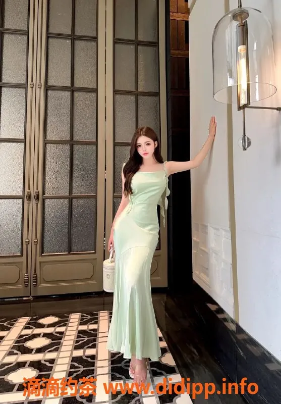 杭州楼凤资源信息,滨江区美少女Lisa，165cm D罩杯，45kg，热情服务