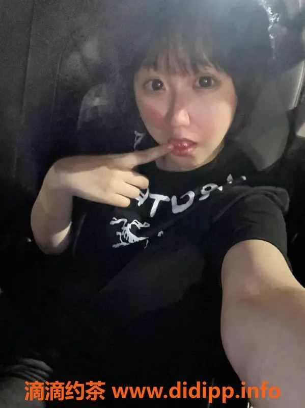 成都楼凤资源信息,武侯区嫩妹滋滋，课时费6p，SM车体验