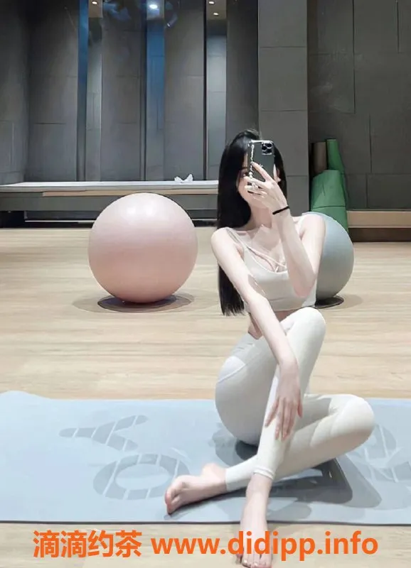 宁波楼凤-22岁美少女，165大长腿，玩得尽兴，价格亲民