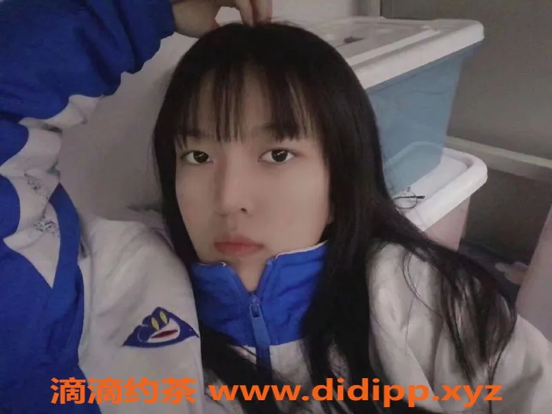 广州楼凤-天河嫩妹筱筱，800水费享鸳鸯浴！