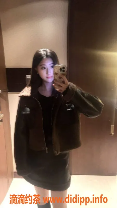 上海楼凤-闵行区白舒22岁，166高，800元此生难忘体验！