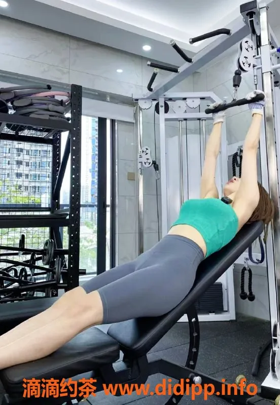 上海楼凤-普陀艾米娅身高158，胸D大胸诱惑