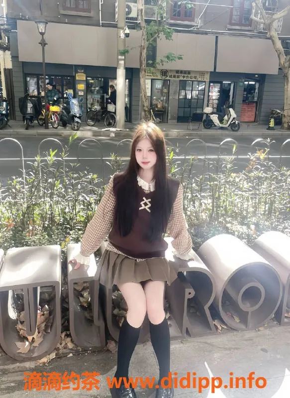 广州楼凤资源信息,天河嫩妹小Q，700元一小时，视频验证！