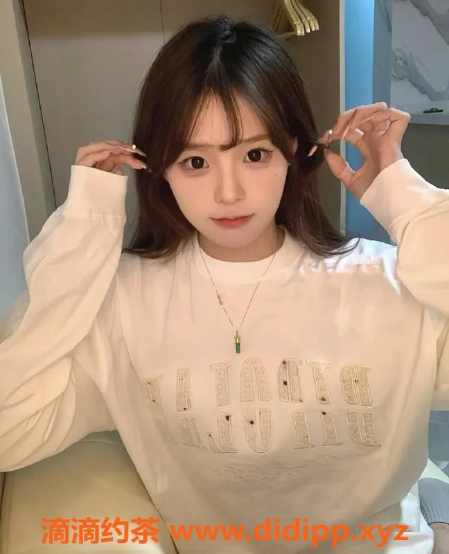 上海楼凤-闵行小可爱，165cm，42斤，胸围C，1600起