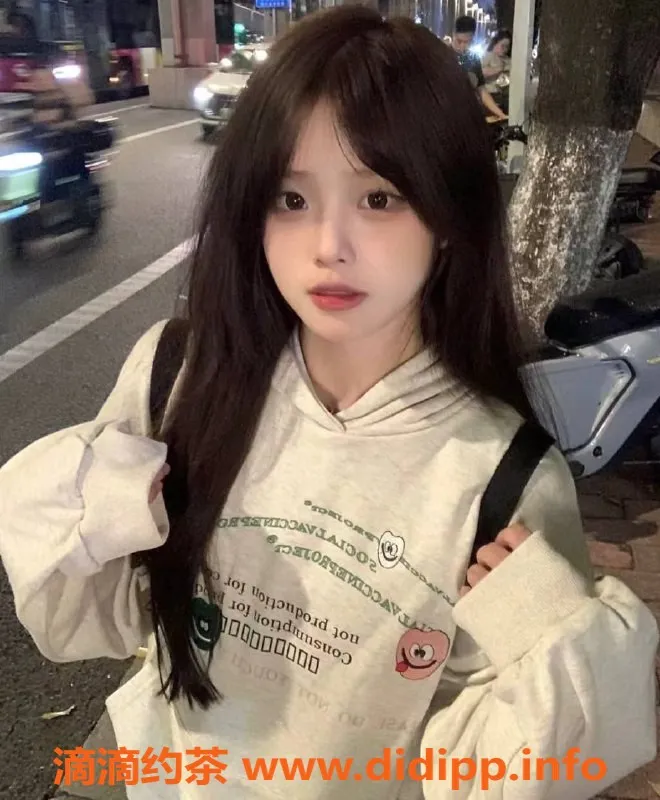 上海楼凤-闵行小可爱，165cm，42斤，胸围C，1600起