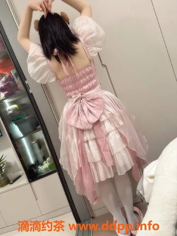 上海楼凤-黄浦妍妍：158cm、48kg的温柔陪伴女孩