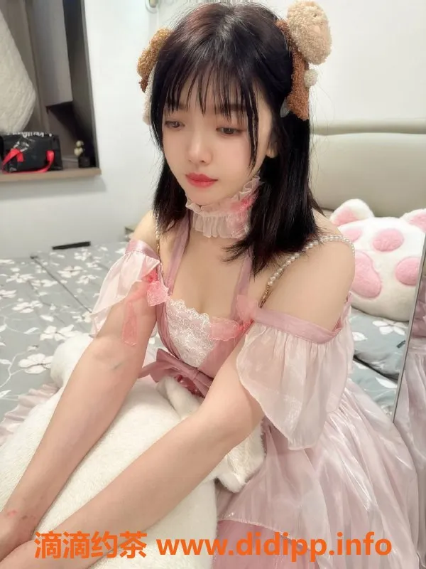 上海楼凤-黄浦妍妍：158cm、48kg的温柔陪伴女孩