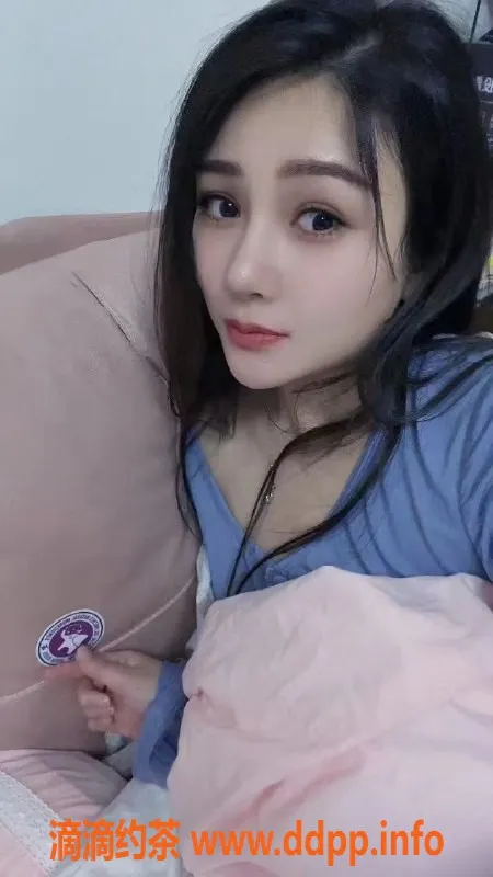 长沙楼凤-雨花区甜甜，27岁C罩杯美女，400p多项服务等你体验