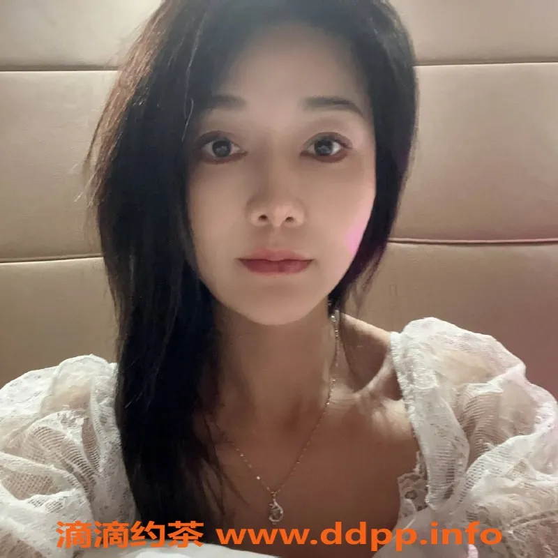 长沙楼凤-雨花区甜甜，27岁C罩杯美女，400p多项服务等你体验