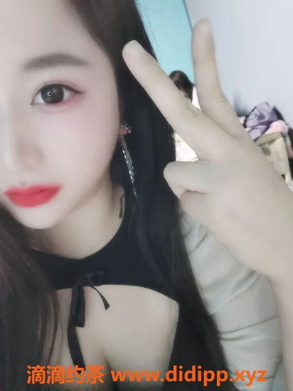 武汉楼凤-禾禾，183cm迷人身材，热情服务等你来体验！