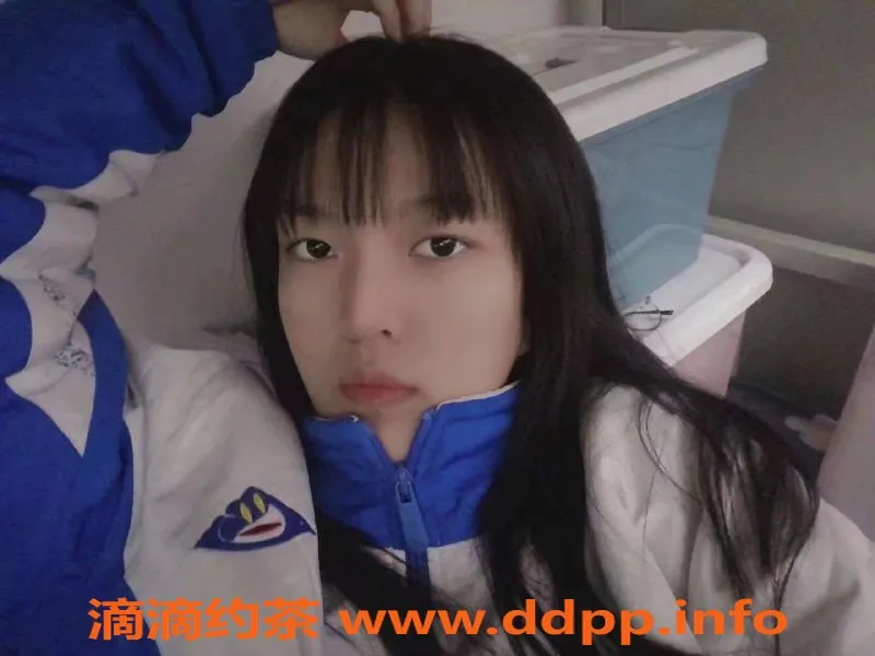 广州楼凤-天河嫩妹筱筱，700p起水费，鸳鸯浴服务