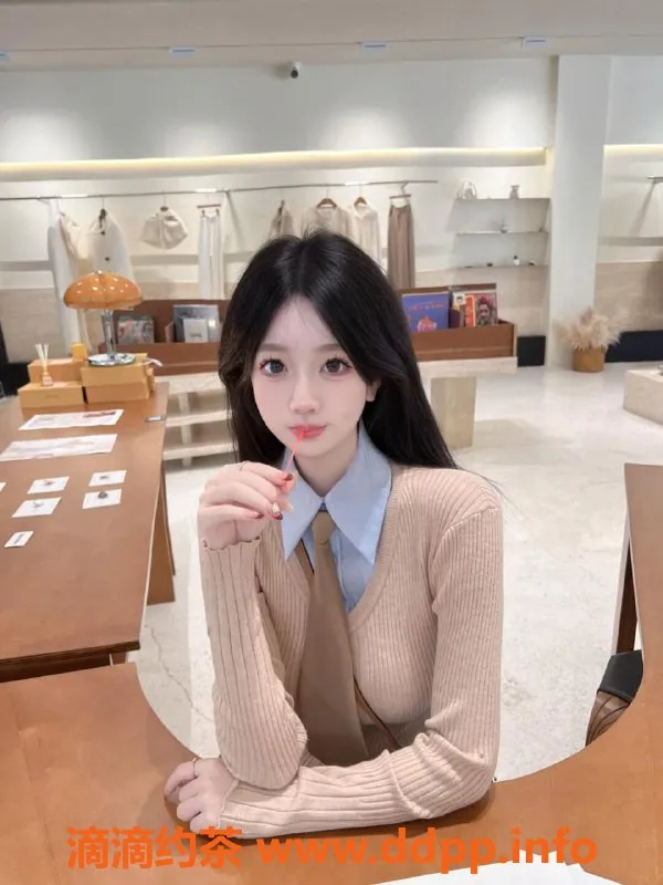 深圳楼凤-南山王婉怡：24岁大胸美眉，1388起步！