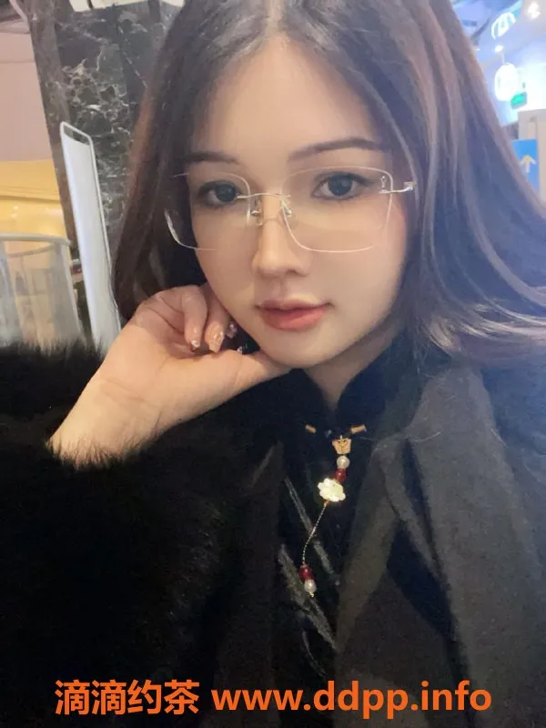 厦门楼凤-集美混血美女，嫩妹可推，69服务体验