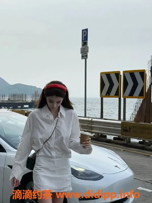 深圳楼凤-南山云韵，169cm、43kg嫩妹，1298起价