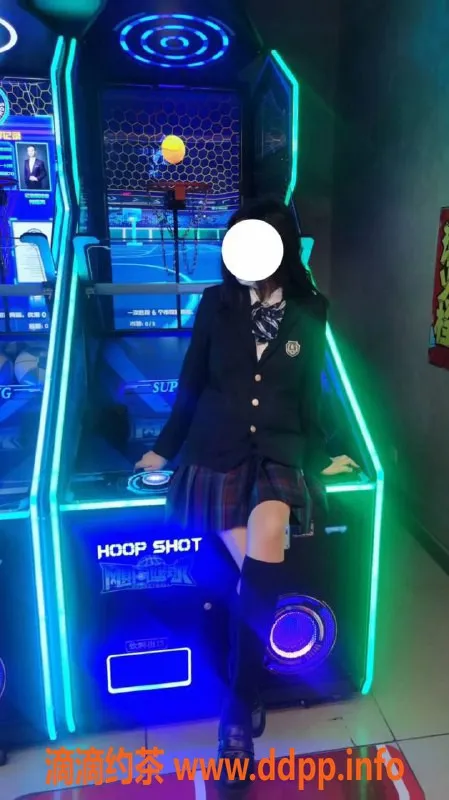 西安楼凤-星星 - 颜值7.9, 服务8.5，综合评分8.58