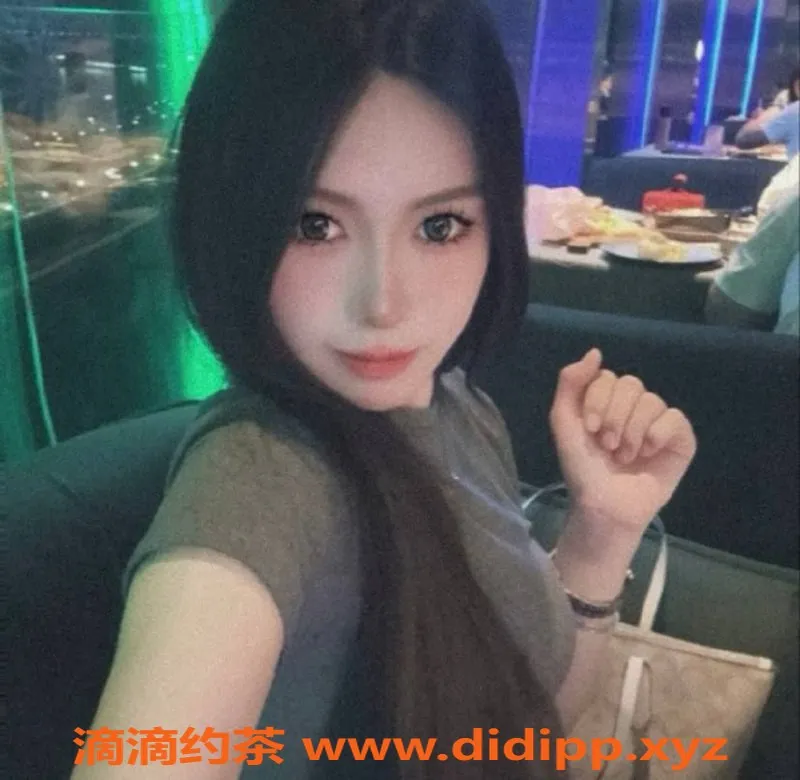 成都楼凤-武侯区橘朵儿，21岁嫩妹，600p服务体验